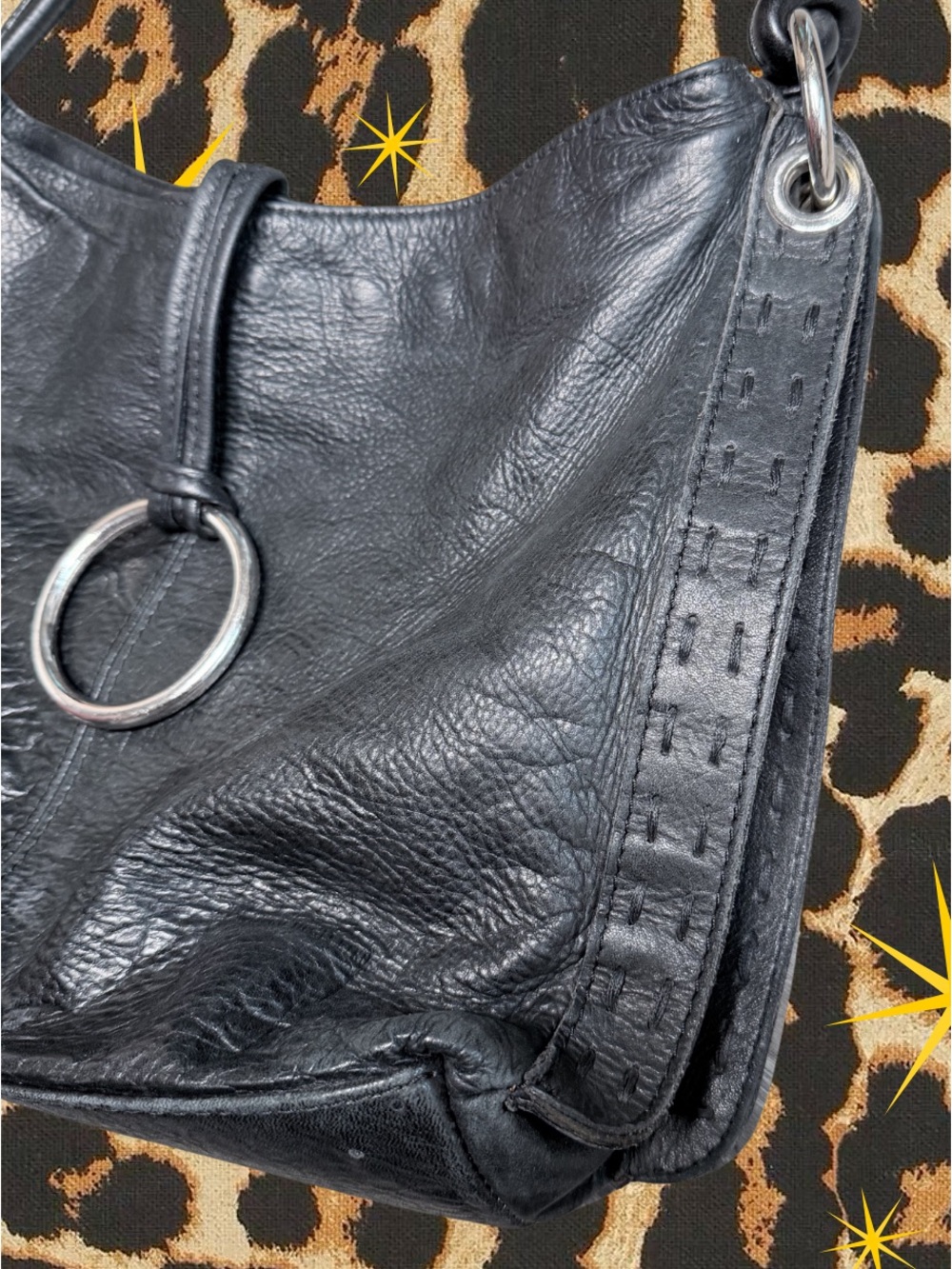 VINTAGE | Y2K Black Leather Hobo Bag | Good Condition | Clean Interior - Picture 3 of 5